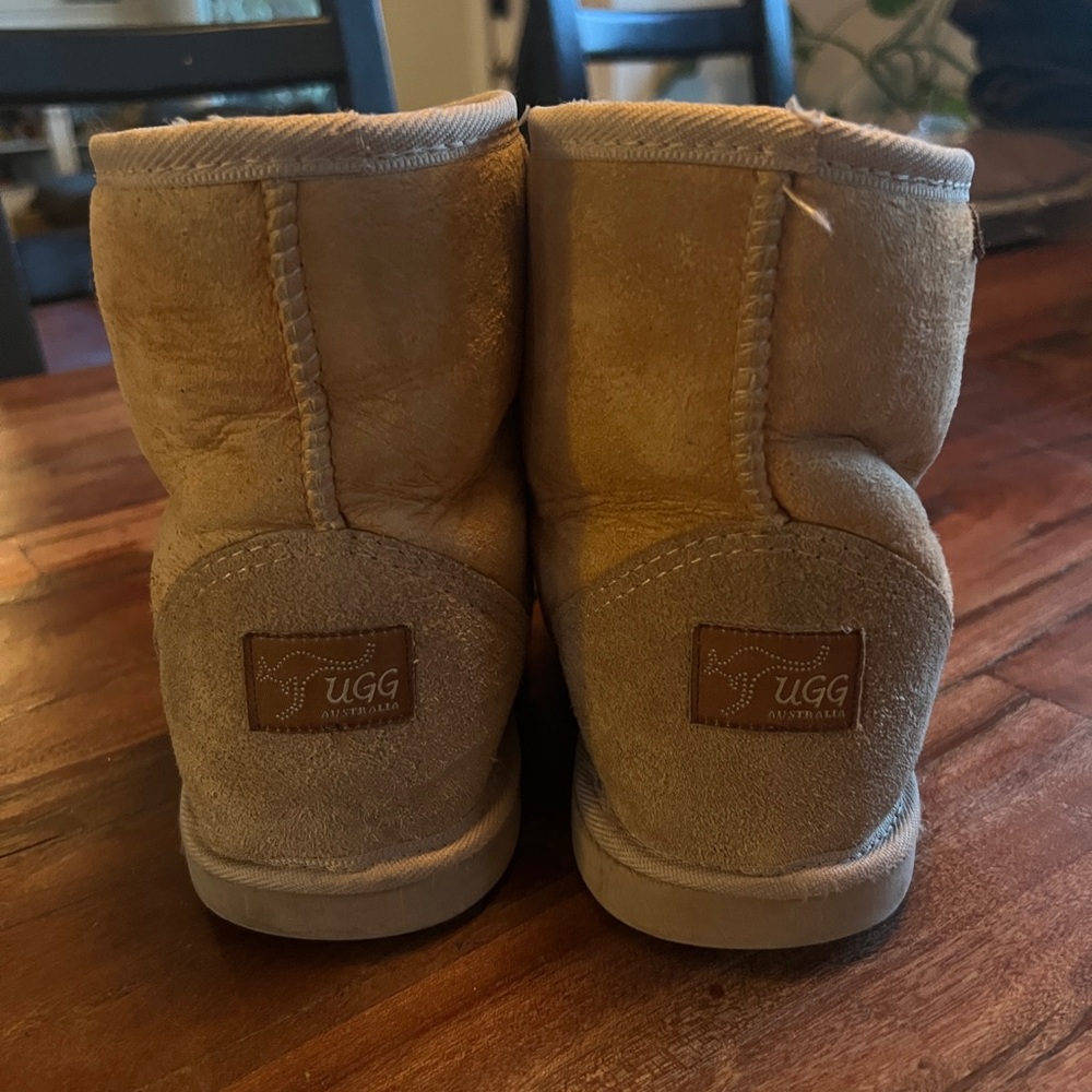 Ugg Australia - Picture 3 of 4